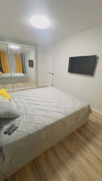 1-к квартира, 4/7 эт., 42м²