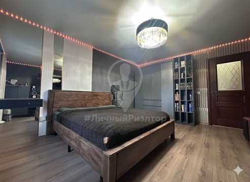 1-к квартира, 7/10 эт., 42м²