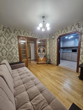 3-к квартира, 6/9 эт., 60м²