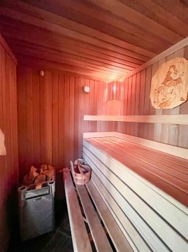 Дом 143м², участок 4,4 сот.